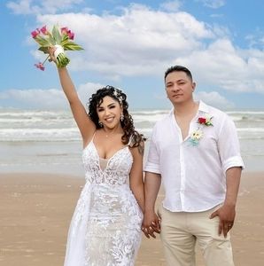 Meet your Posher, Adi